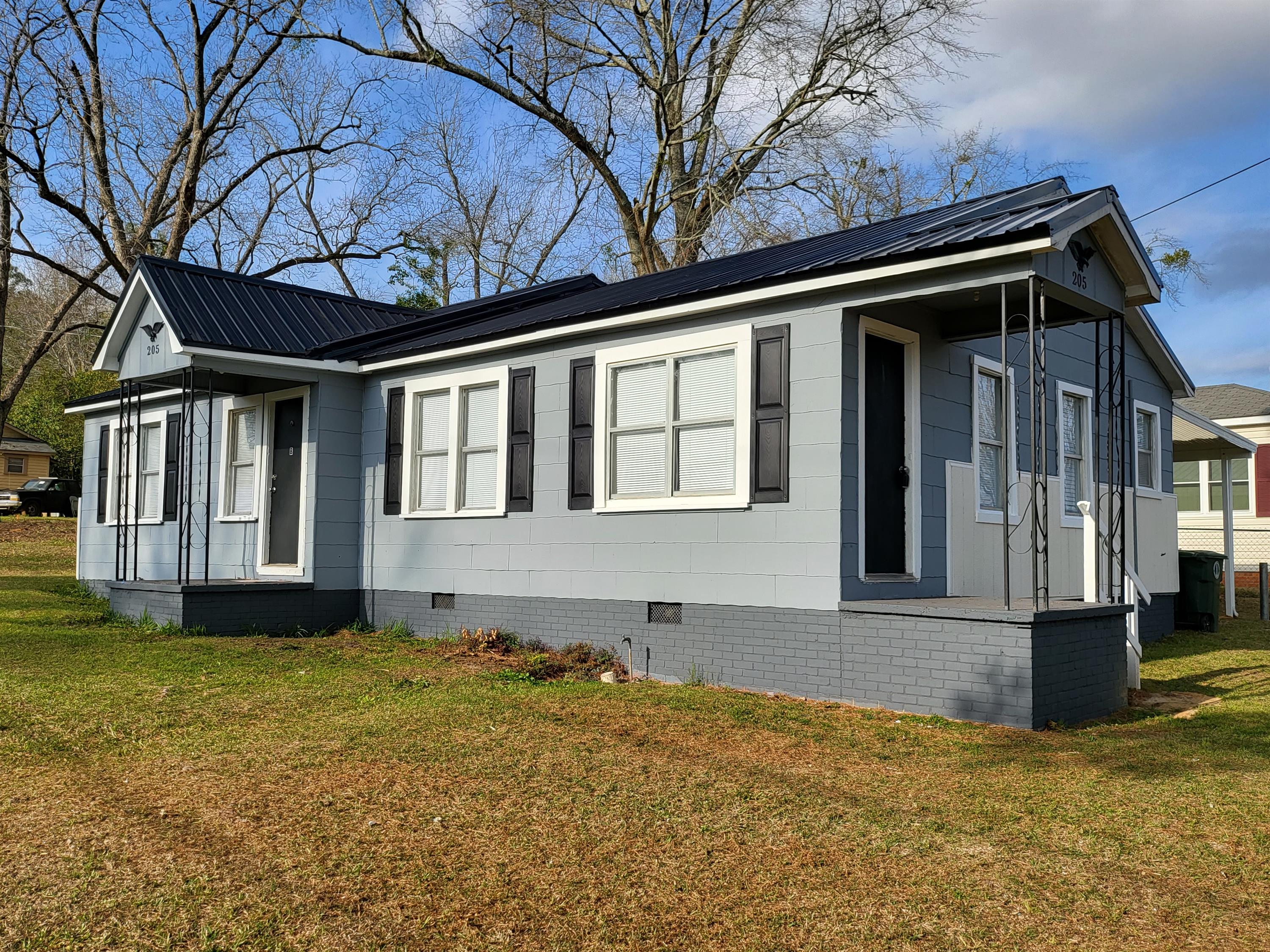 205 Glenn Street - B